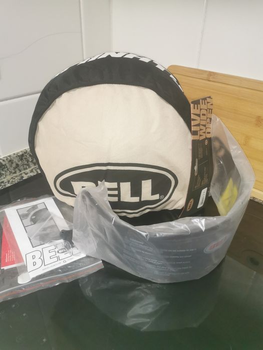 Capacete Bell Eliminator - black & white