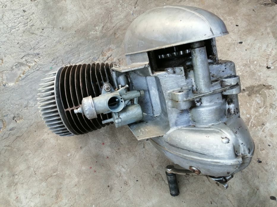 Двигатель одноцилиндровый "ЯВа - 250