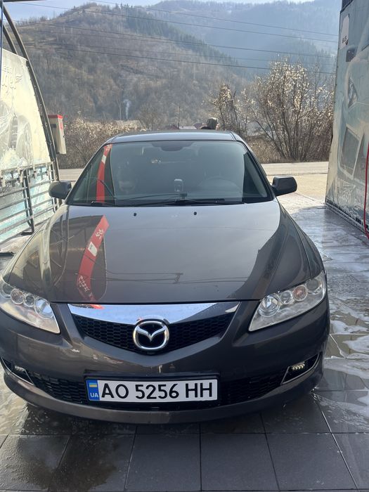 Мазда 6 2005 року