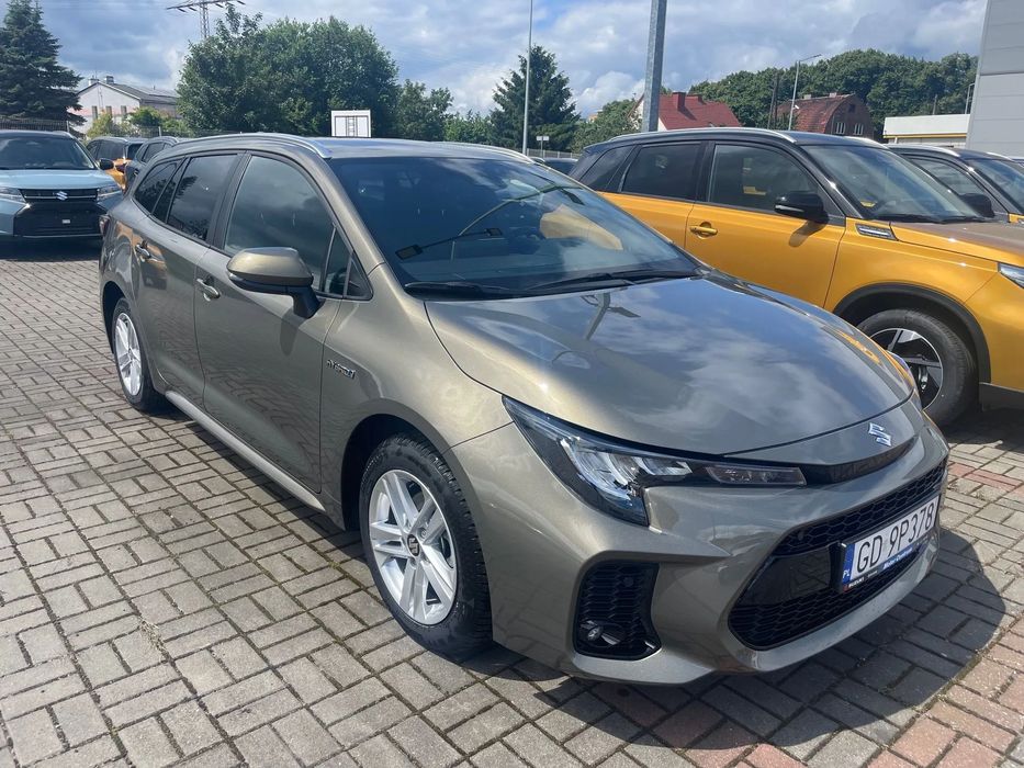 Suzuki Swace Hybryda 140KM, auto dealerskie