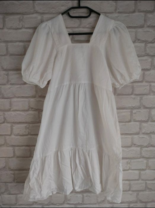 Romantyczna biała sukienka