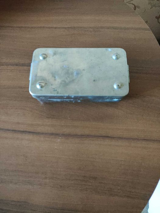 Стерилізатор із шприцами
