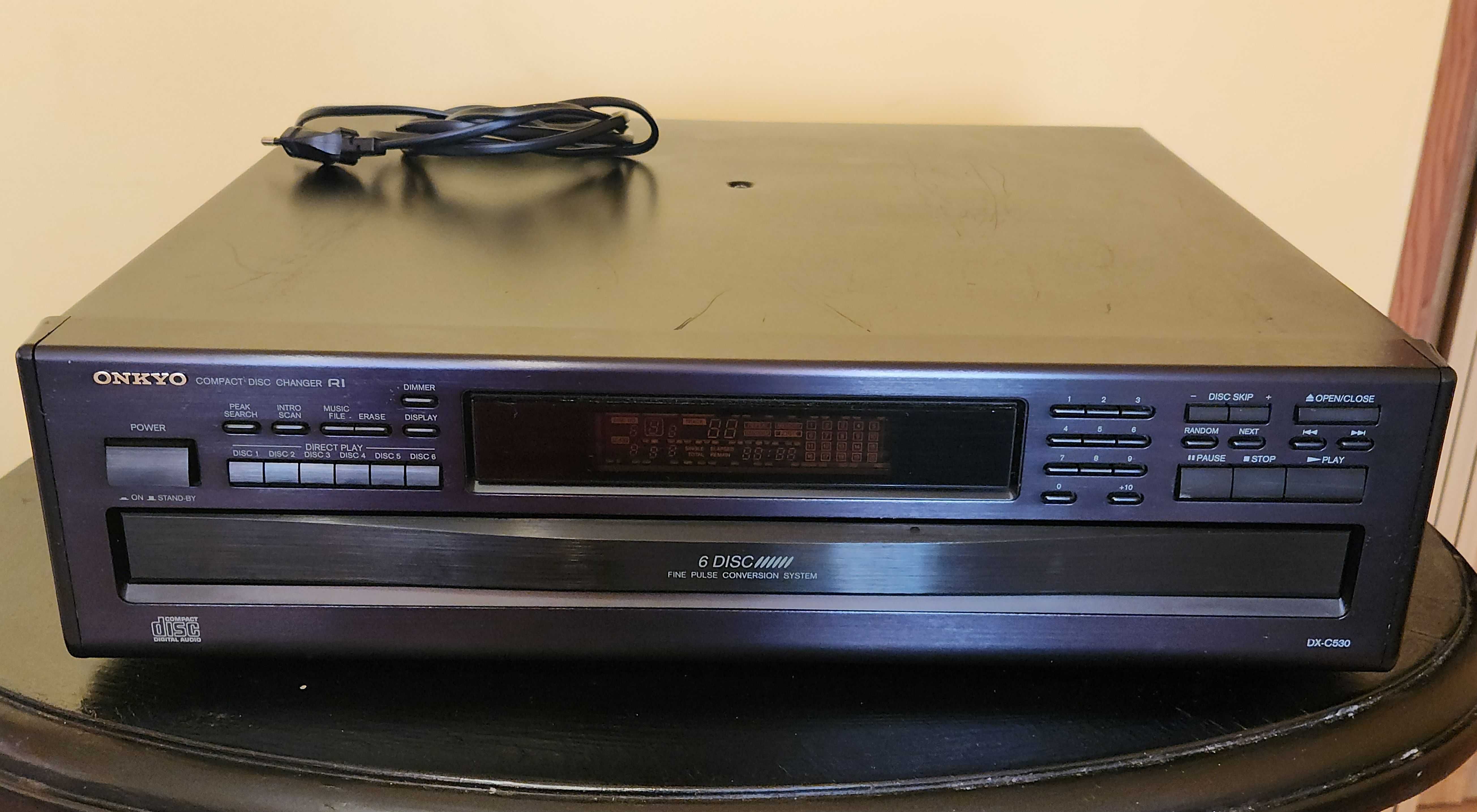 Onkyo DX-C530 CD 6