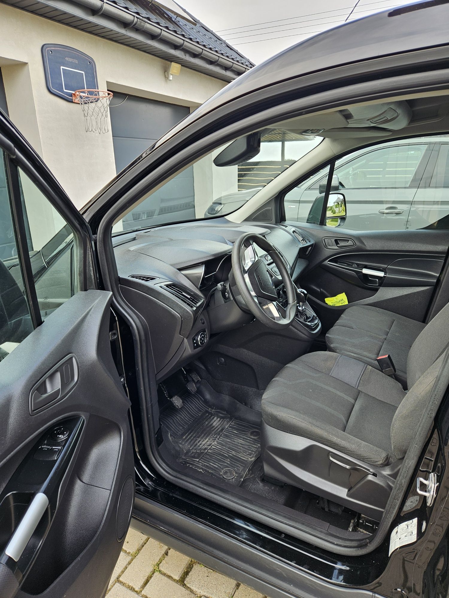 Ford Transit Connect Long L2 mega wyposażony bardzo ładny
