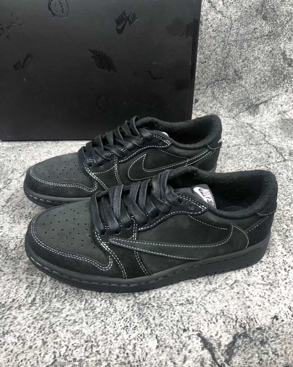 Travis Scott x Air Jordan 1 Low OG Black/Phantom R.40