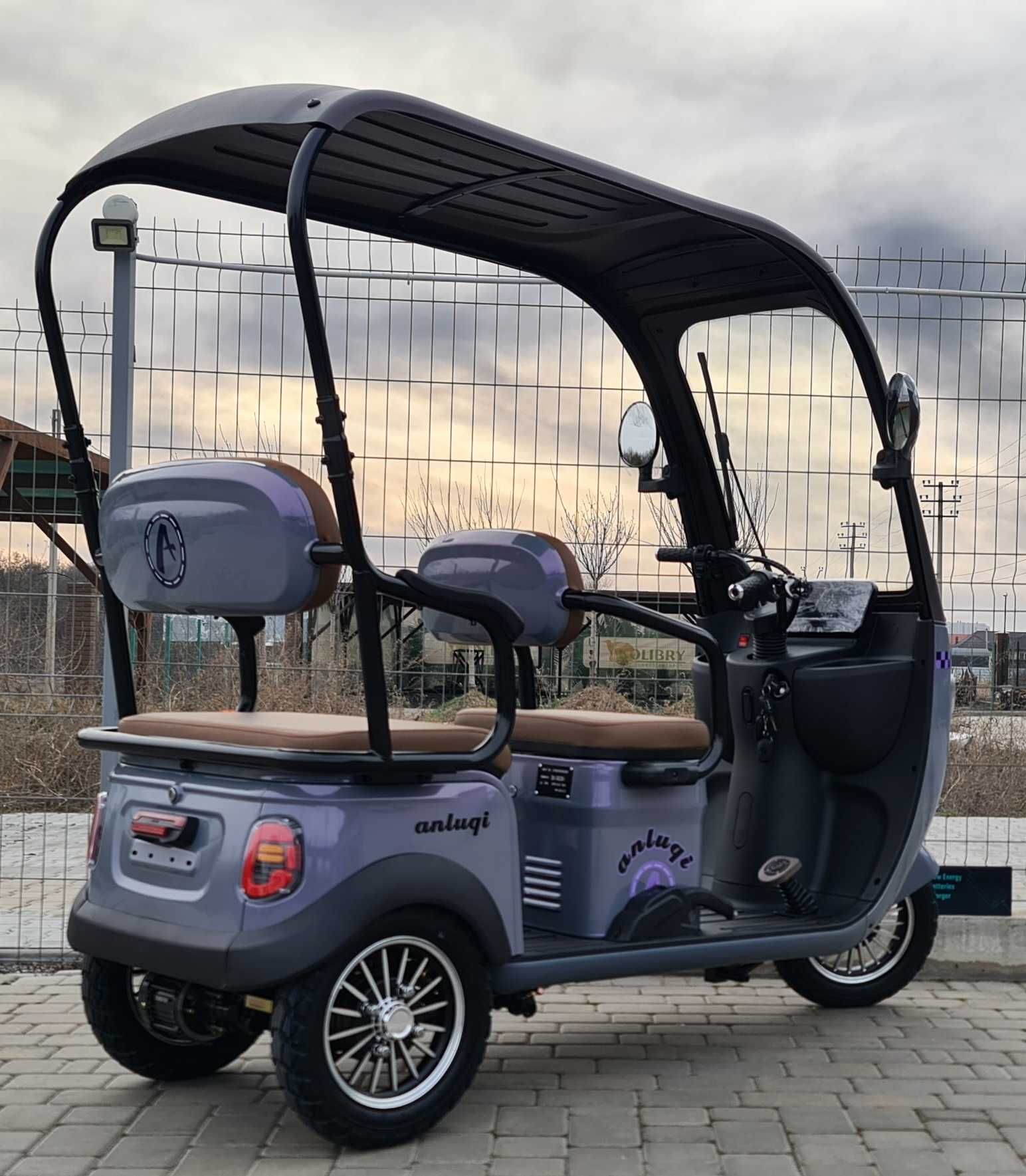 Скутер трехколесный электрический, трехместный 1000W