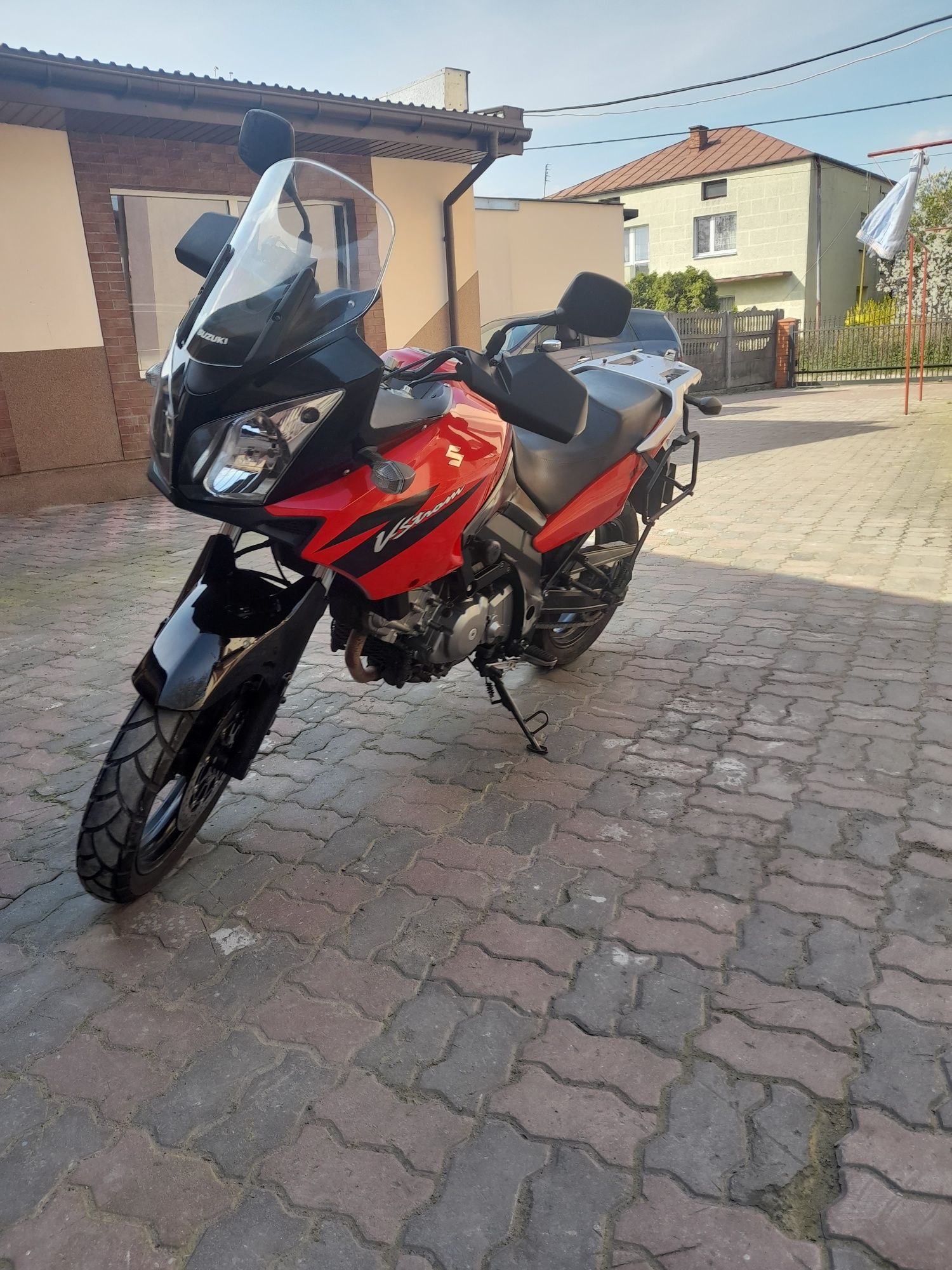 Suzuki dl 650 stan bardzo dobry