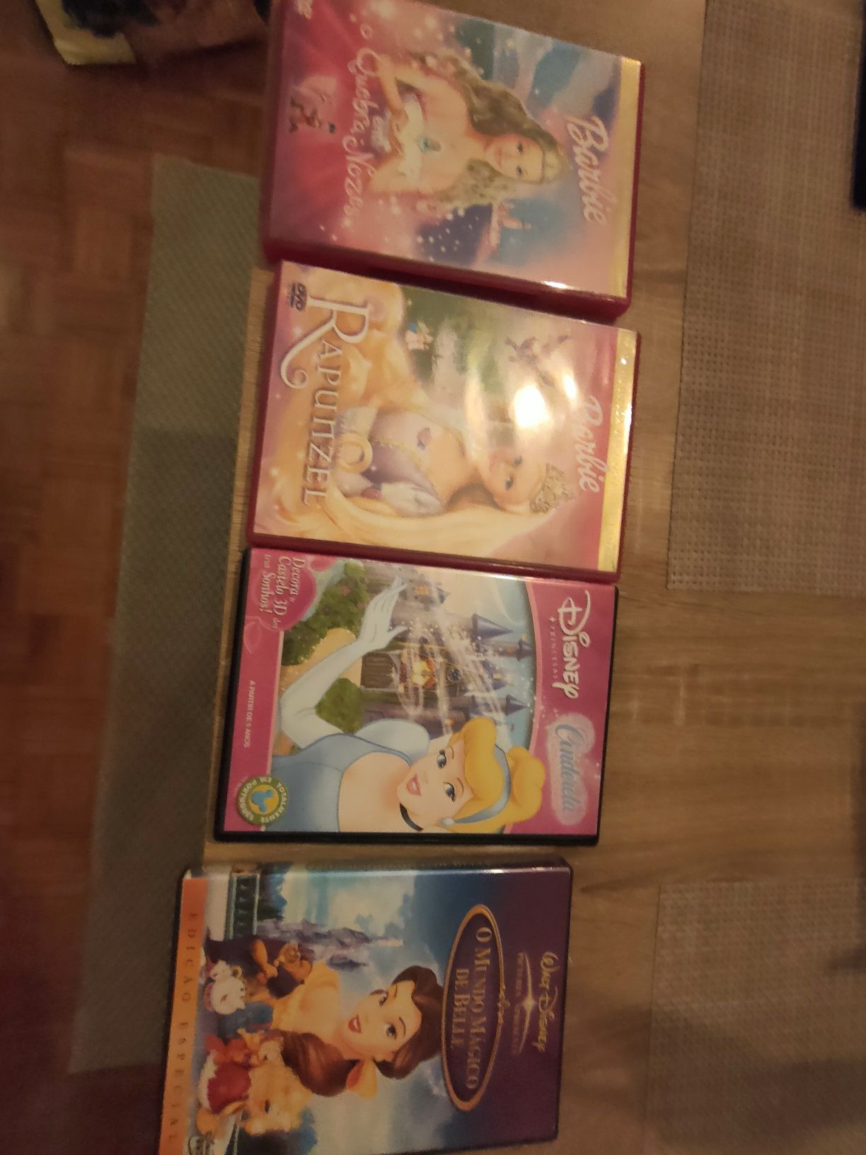 Vários DVD s originais  da Disney