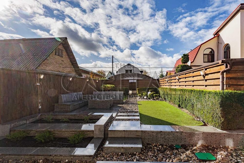 Пропонується в оренду шикарний будинок у Горенці 180м2