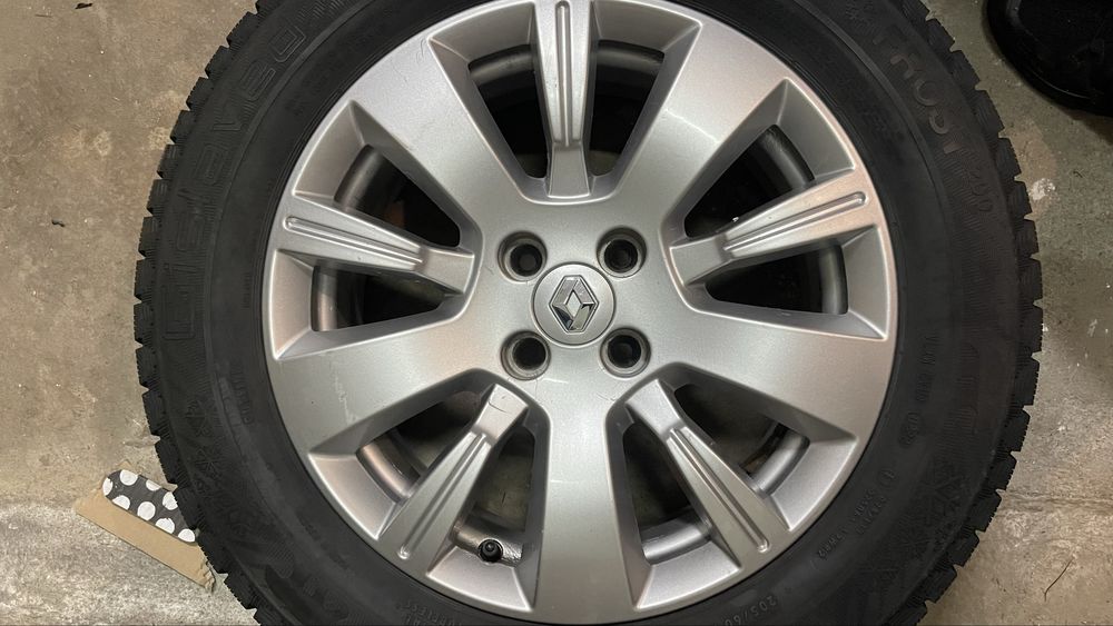 Felgi aluminiowe renault captur + opony zimowe