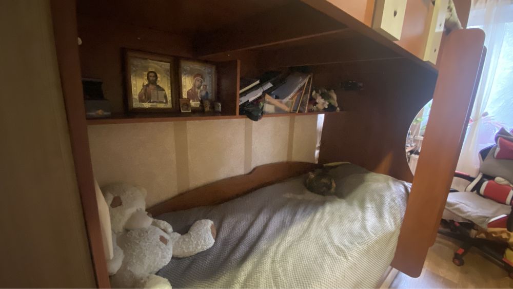 Дитяча стінка двохповерхова кровать, шкаф, пенал, стіл