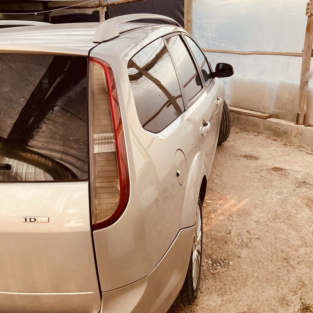 Ford focus titanium 2008