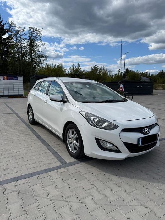 Hyundai I30 Hyundai i30, benzyna, automat