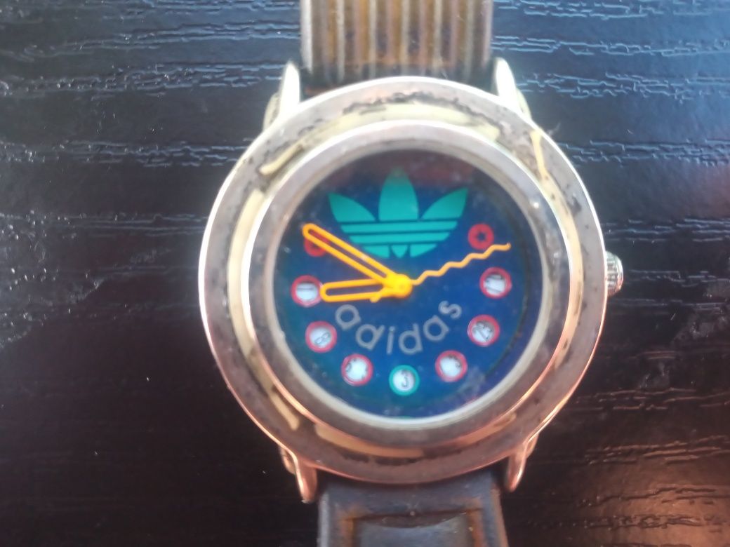 Stary Zegarek Adidas (uszkodzony)