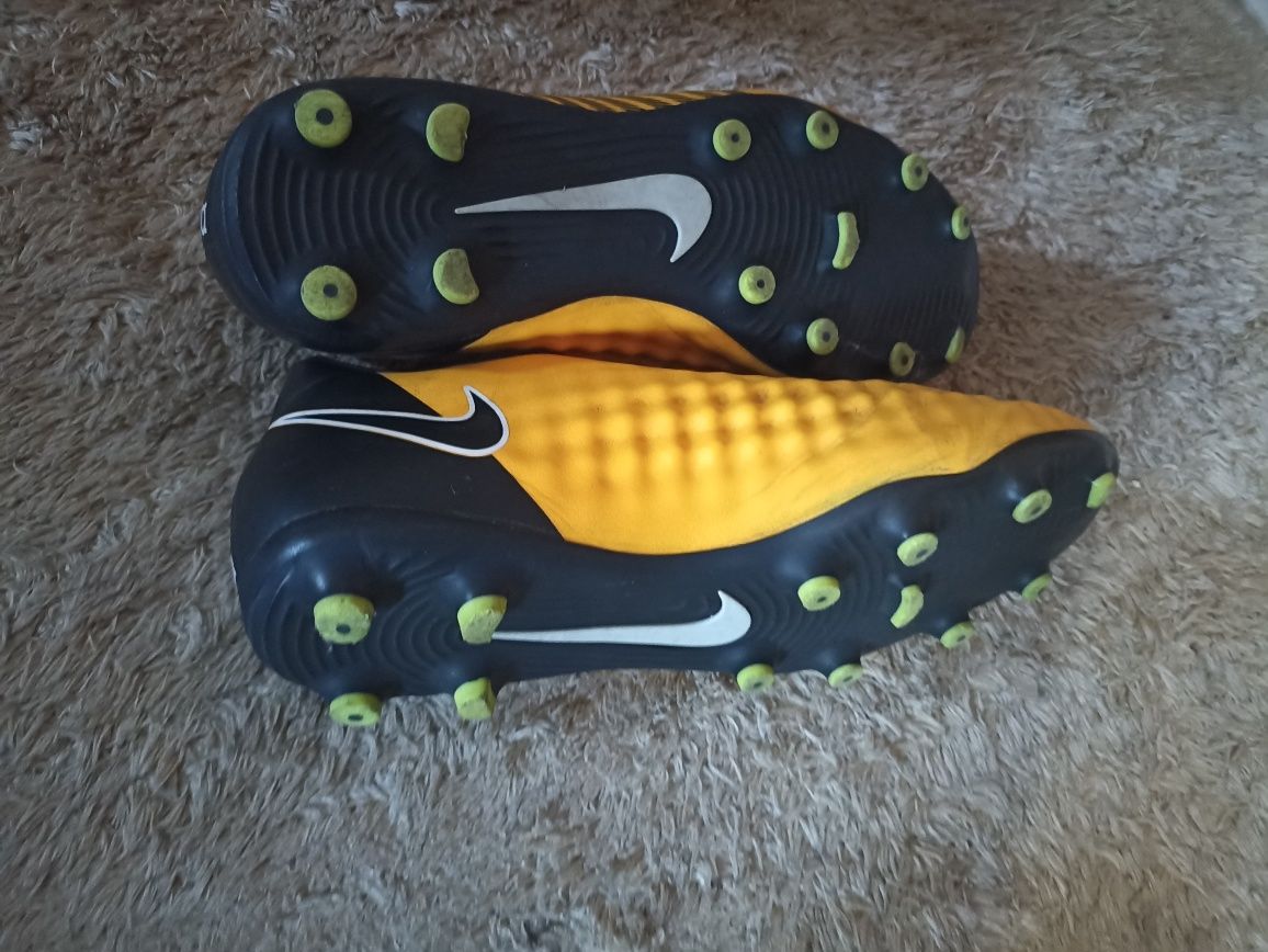 Бутси Nike Magista