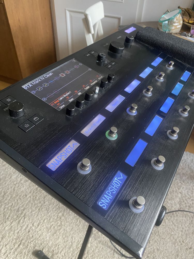 Line 6 Helix Floor multiefekt pedalboard