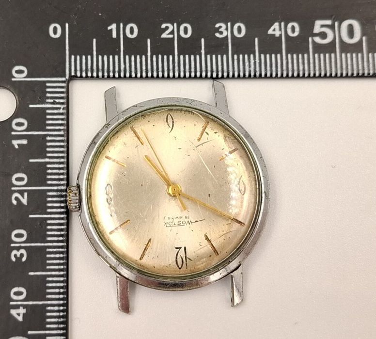 Stary zegarek mechaniczny kolekcjonerski uszkodzony Wostok