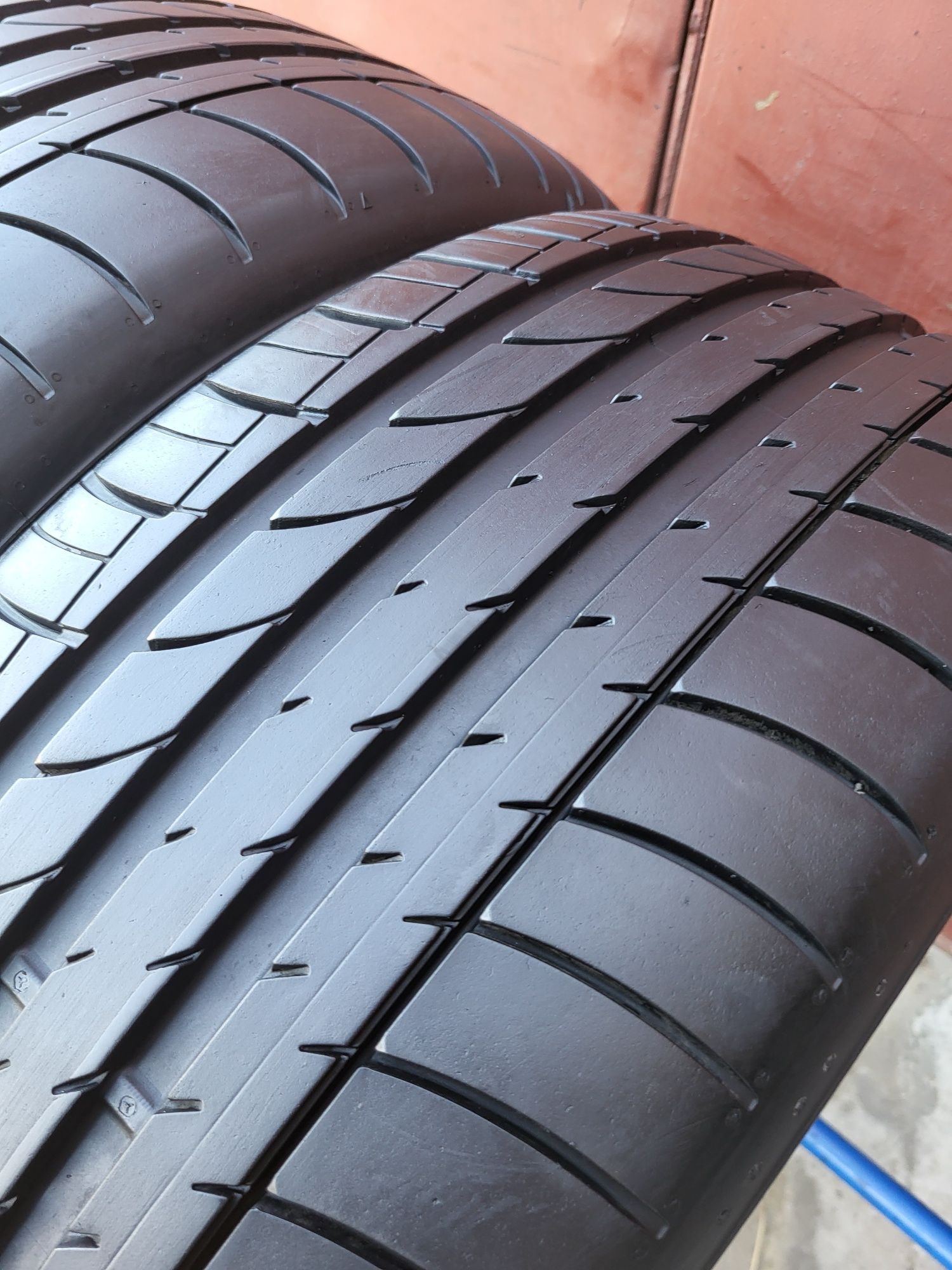 235/50/18 R18 Dunlop SP Sport Maxx GT 2шт ціна за 1шт шини