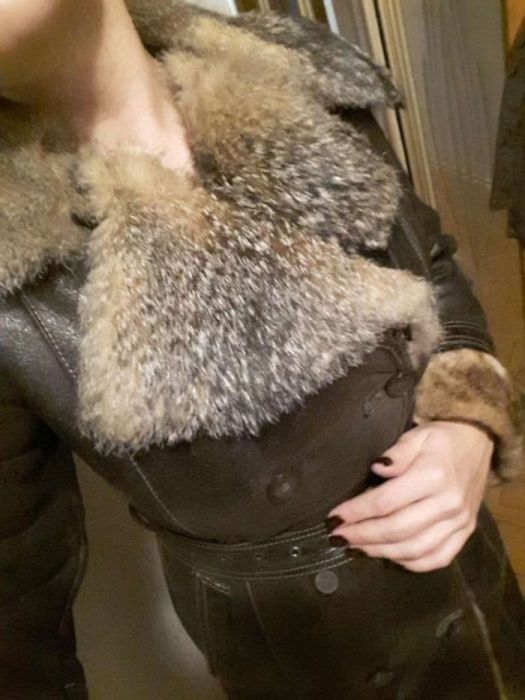 Стильная дубленка, натуральная. Состояние новой. Размер 40-42