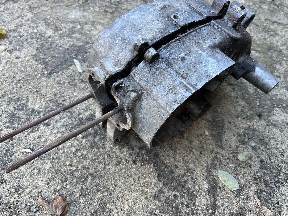 Jawka Jawa 50 mustang kaczka Romet Ogar silnik ki kartery skrzynia 223