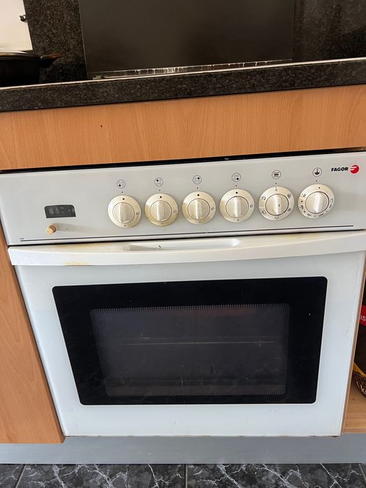 Fogão em funcionamento , trabalha muito bem