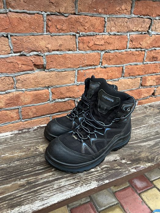 Рабочие ботинки Lowa