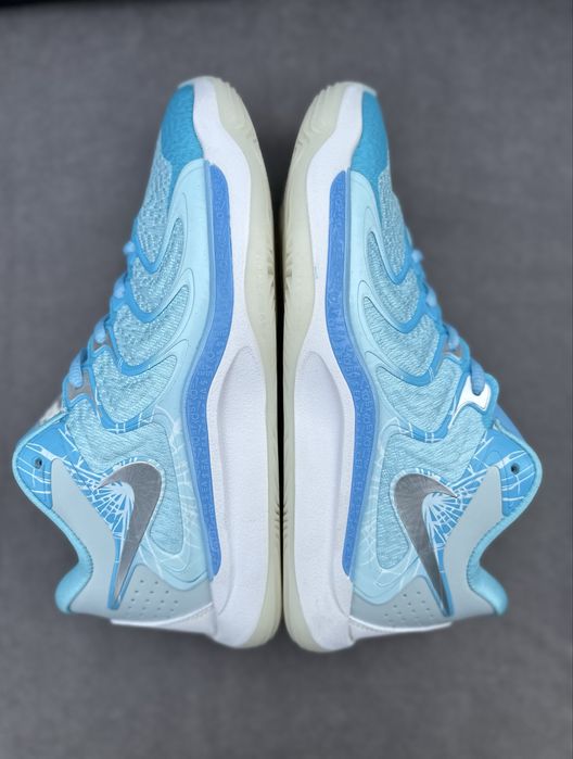 Баскетбольні кросівки Nike Kd 17