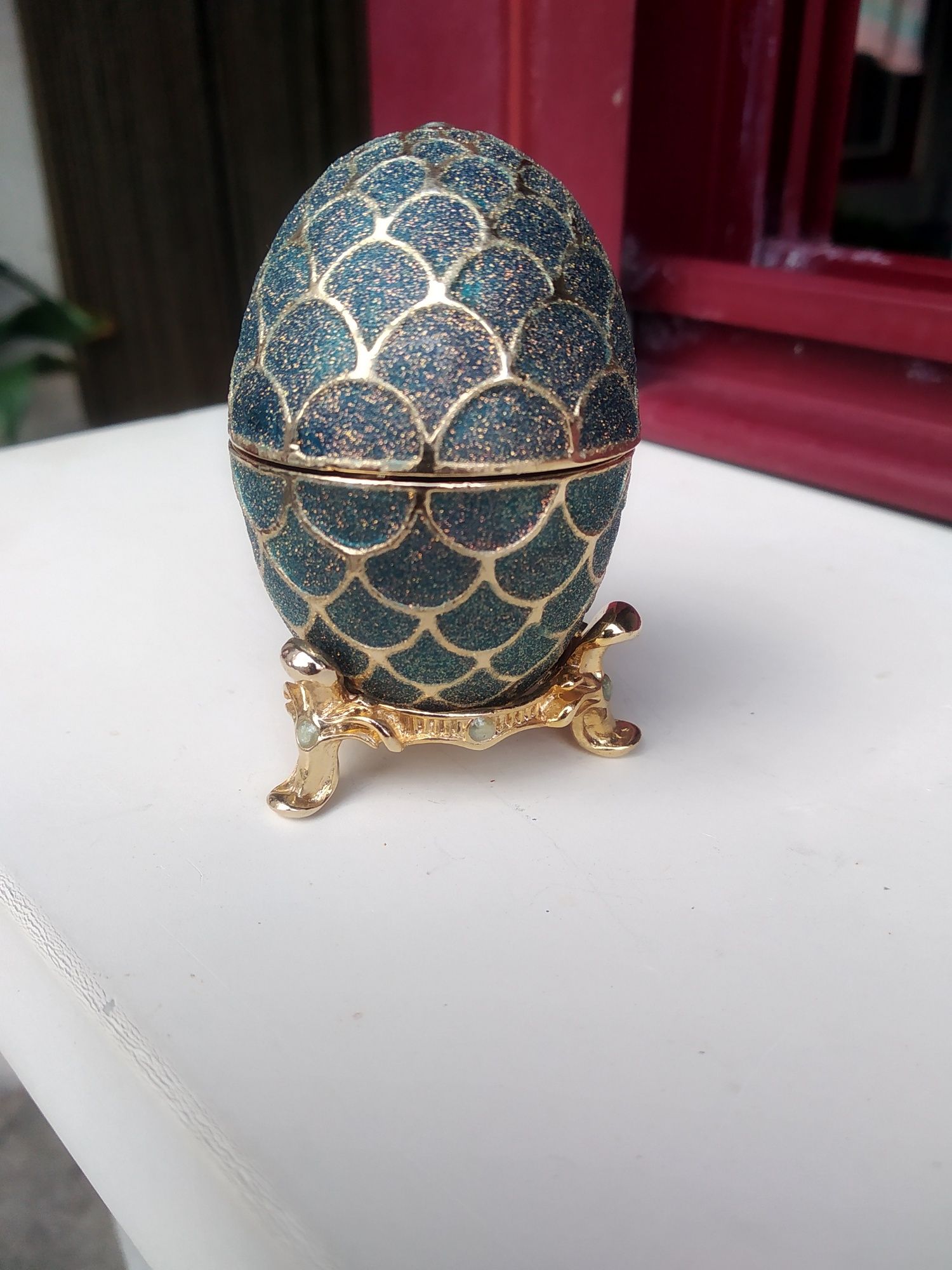 Guarda jóias tipo ovo Fabergé