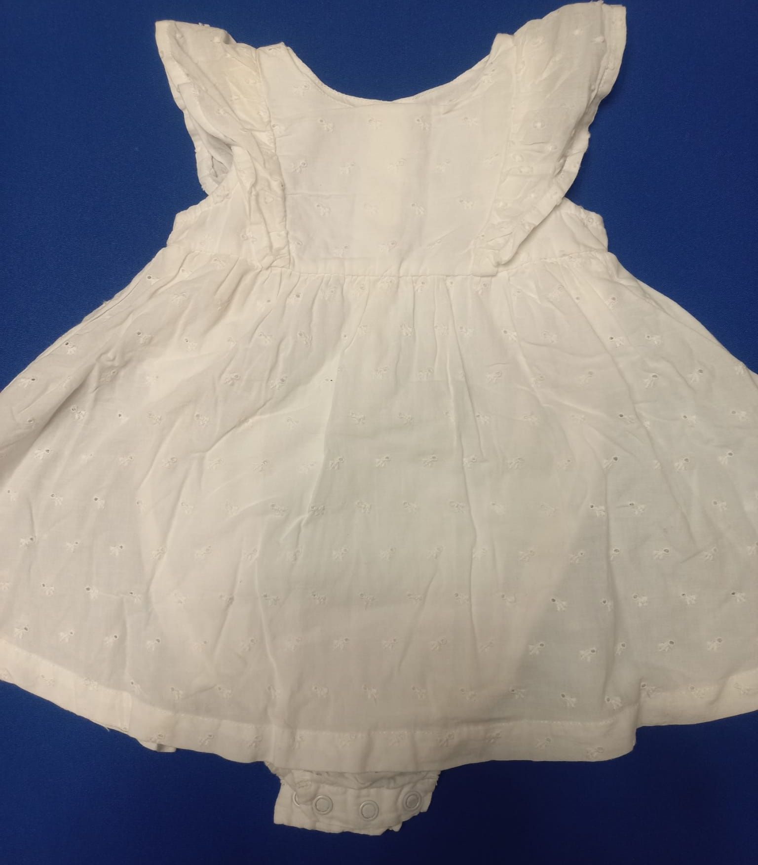 Vestidos lindos à escolha 8 €