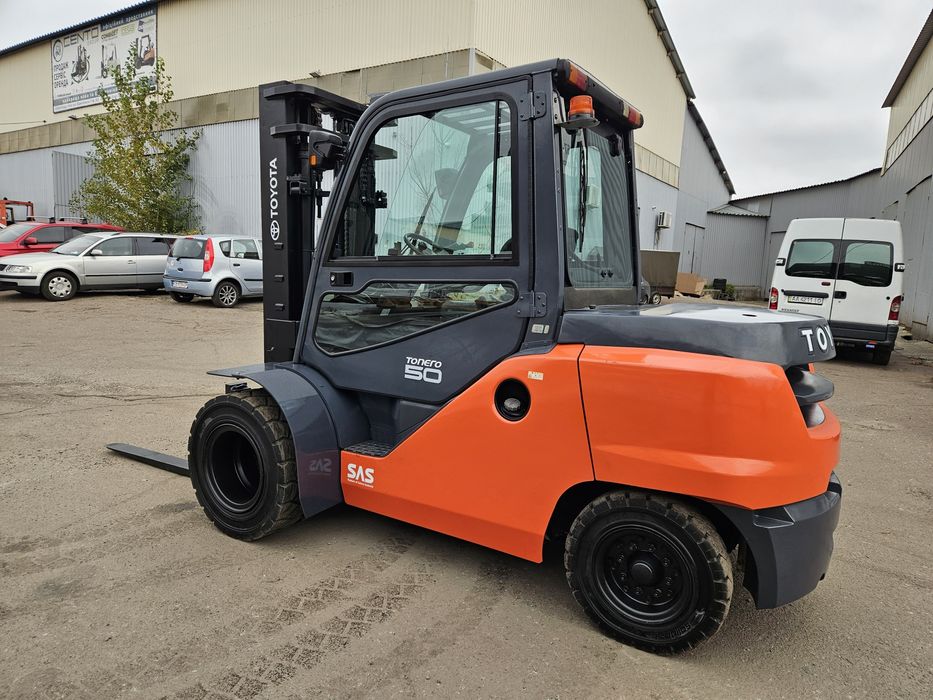 Навантажувач Toyota 5 тонн дизель. Вилочный погрузчик Тойота 5 тонн