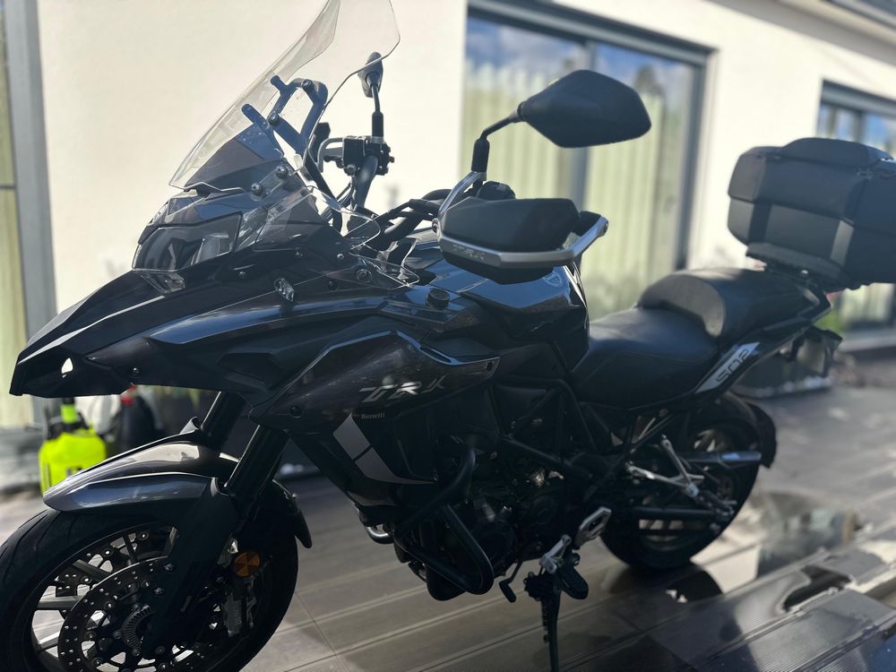 Mota de passeio benelli trk 502