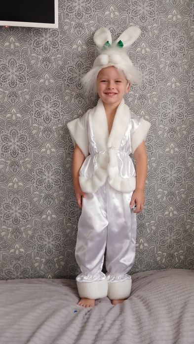 Прокат костюм зайчика 200 грн