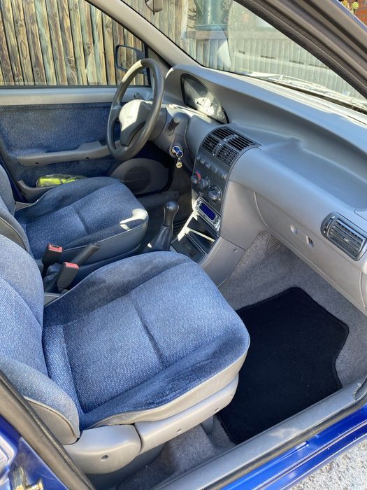 Fiat Punto 75 em bom estado