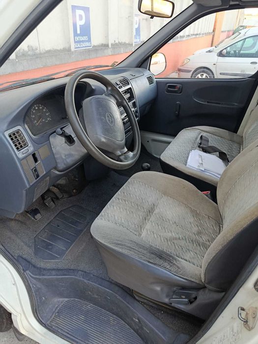 Vendo TOYOTA HIACE IV 2.4 D de 1997