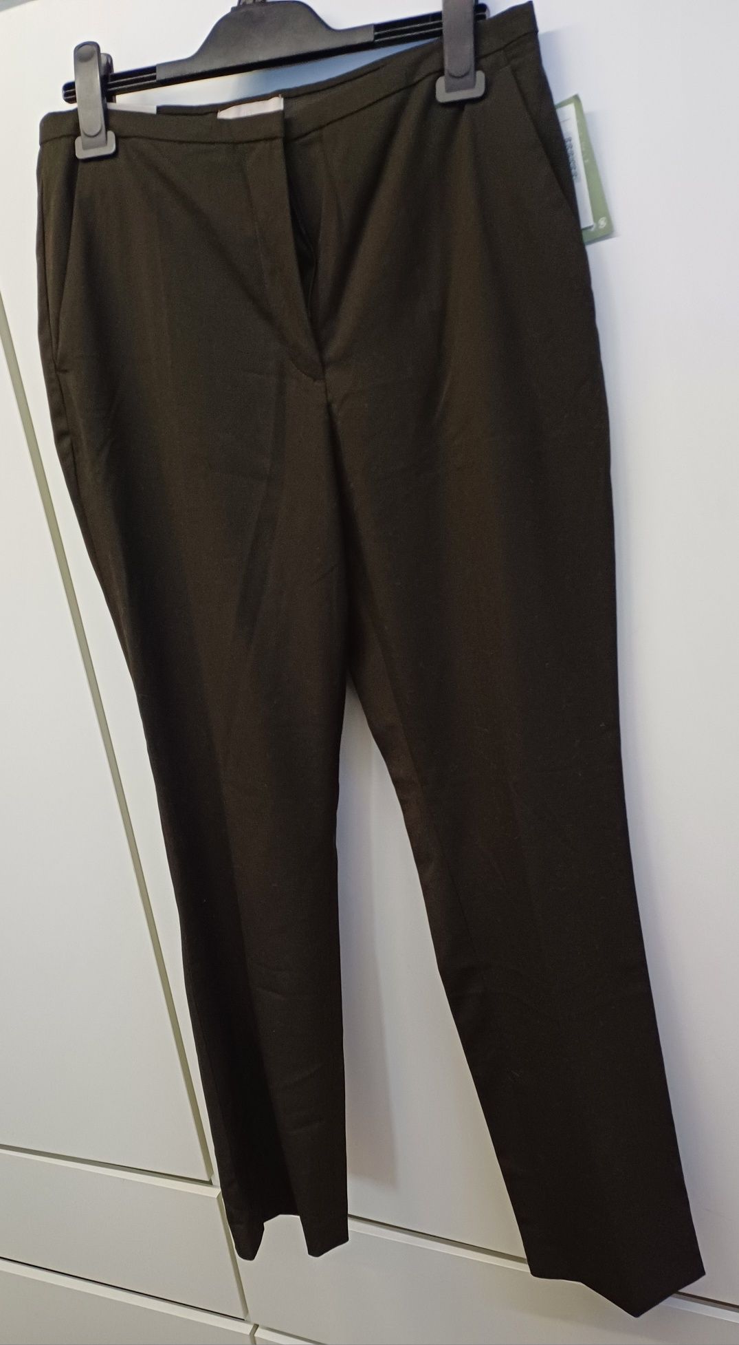 Nowe z metką brązowe spodnie H&M 42