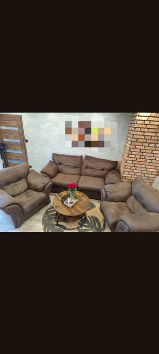 Zestaw wypoczynkowy - sofa i 2 fotele