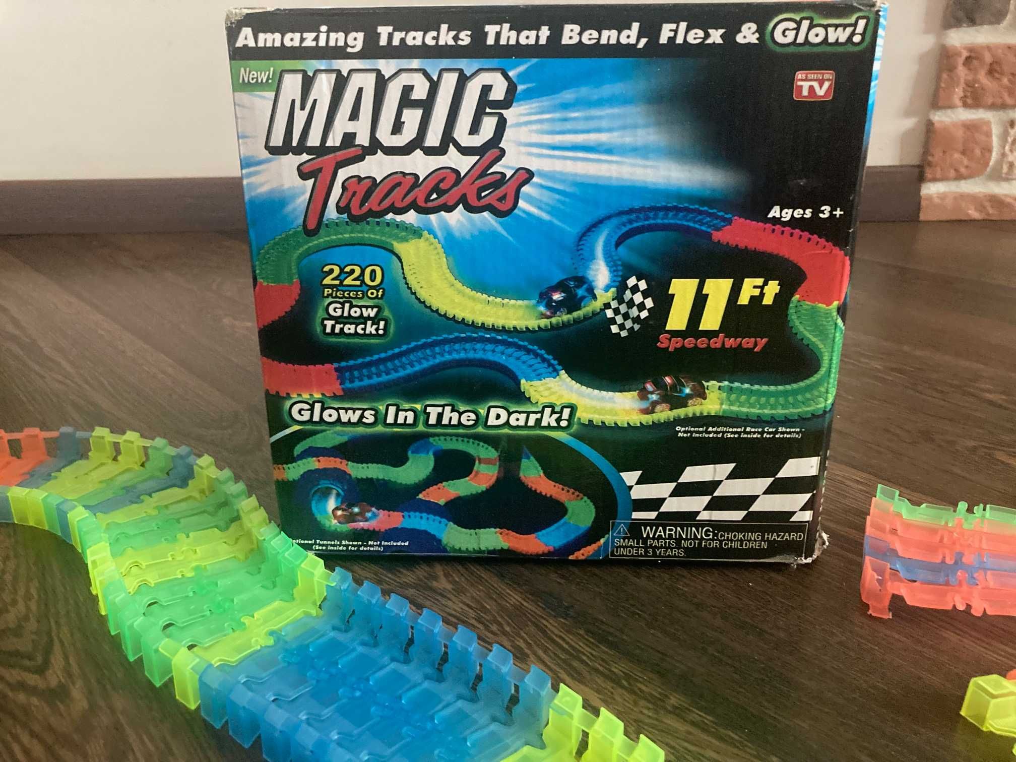 Tor wyścigowy dla dzieci Magic Tracks, 220 elementów