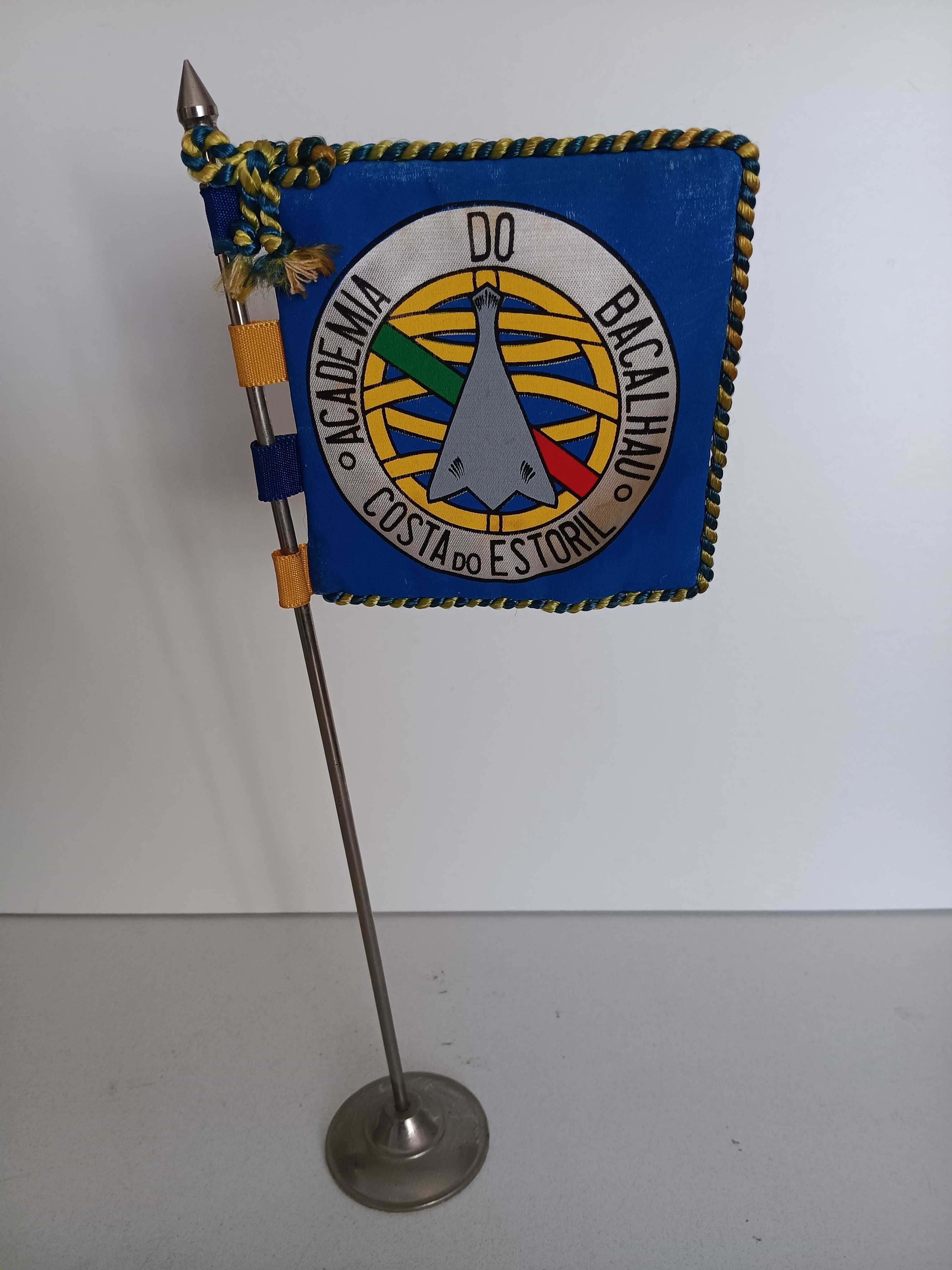 Estandarte/Bandeira de mesa Academia do Bacalhau Costa do Estoril