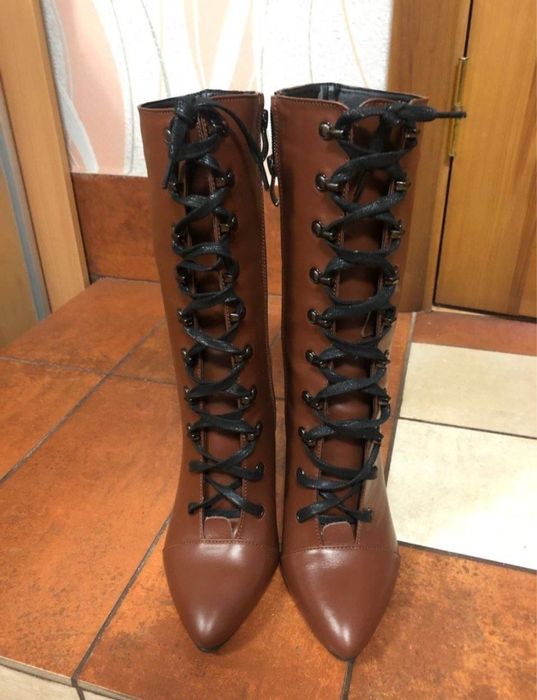 Женские полусапожки!Натуральная кожа,новые,37-38 размер