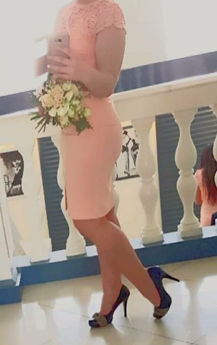 Продам женское платье в хорошем состоянии