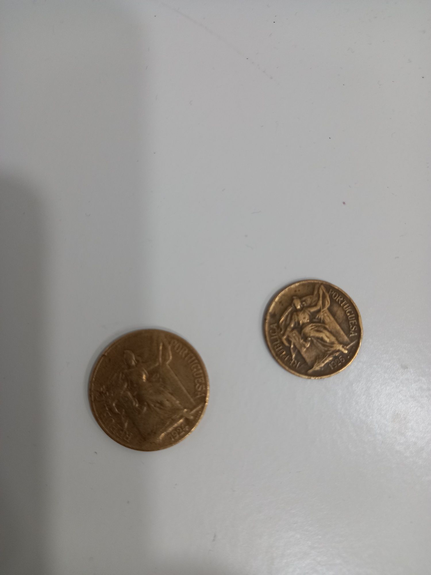 Vendo moedas portuguesas antigas