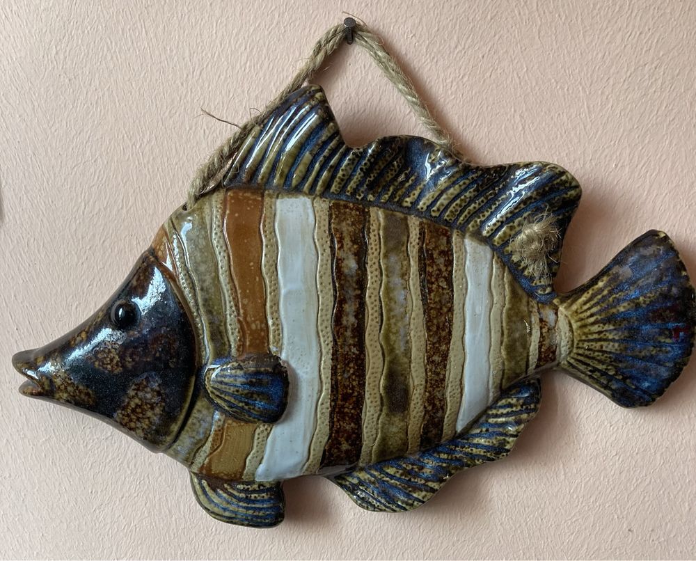 Ryba z majoliki ściennej Vallauris, około 1970 r
