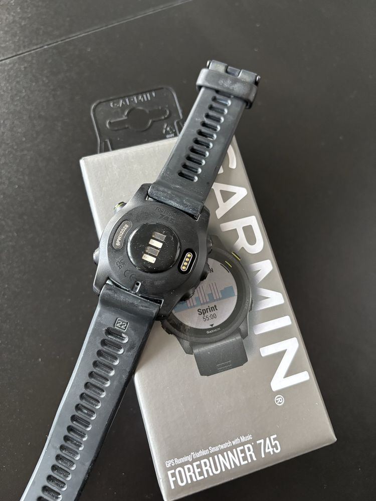 Zegarek smartwatch garmin forerunner 745