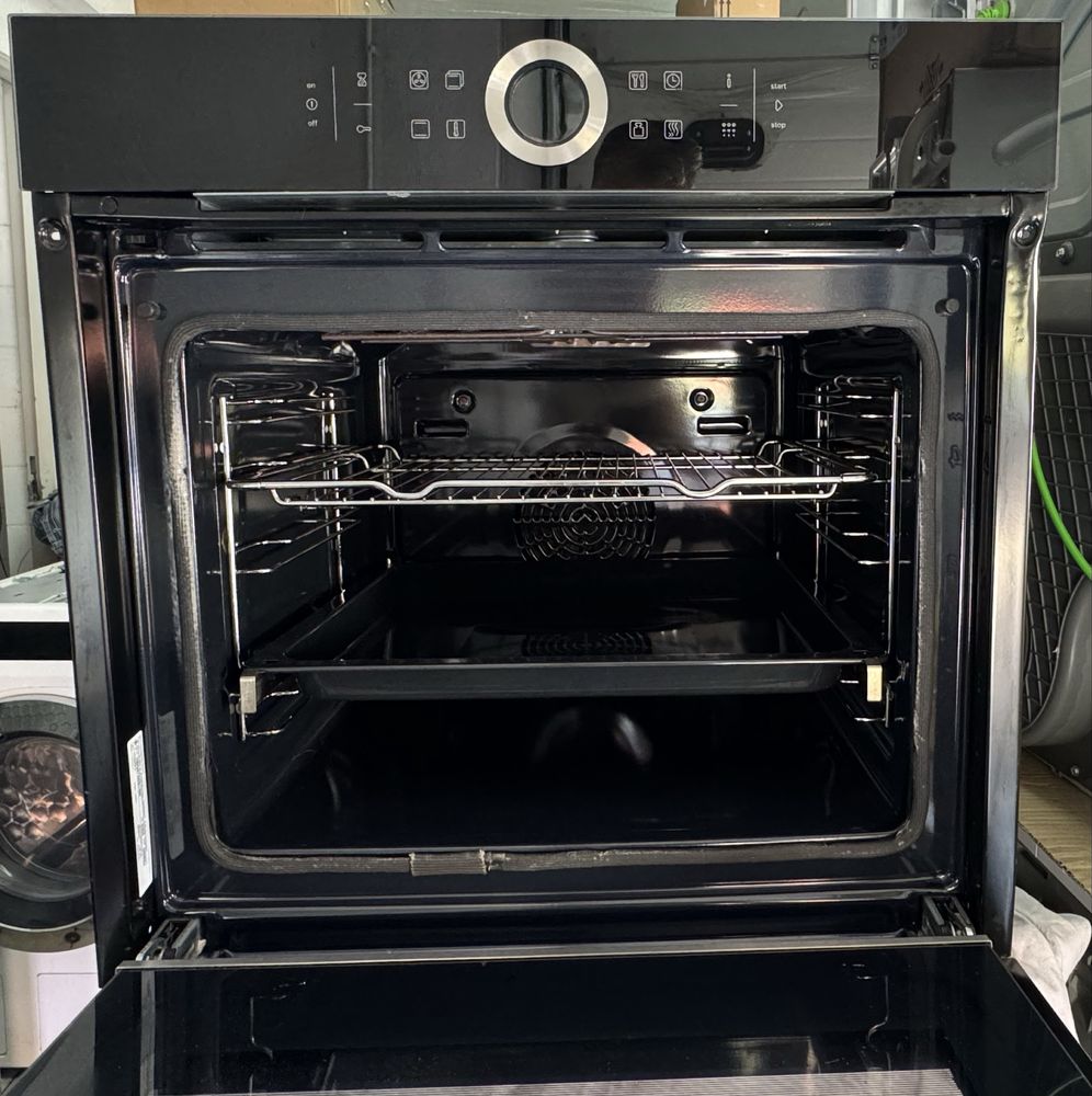 Forno BOSCH Serie 8 - HBG675BB1 (71 L - 59.5 cm - Pirolítico - Preto)