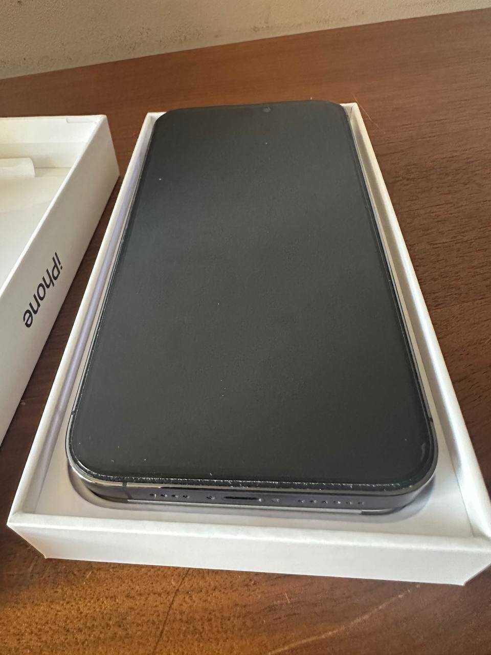 iPhone 14 Pro Max Roxo 256GB