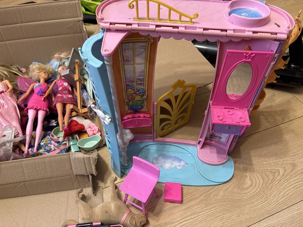 Barbie z akcesoriami
