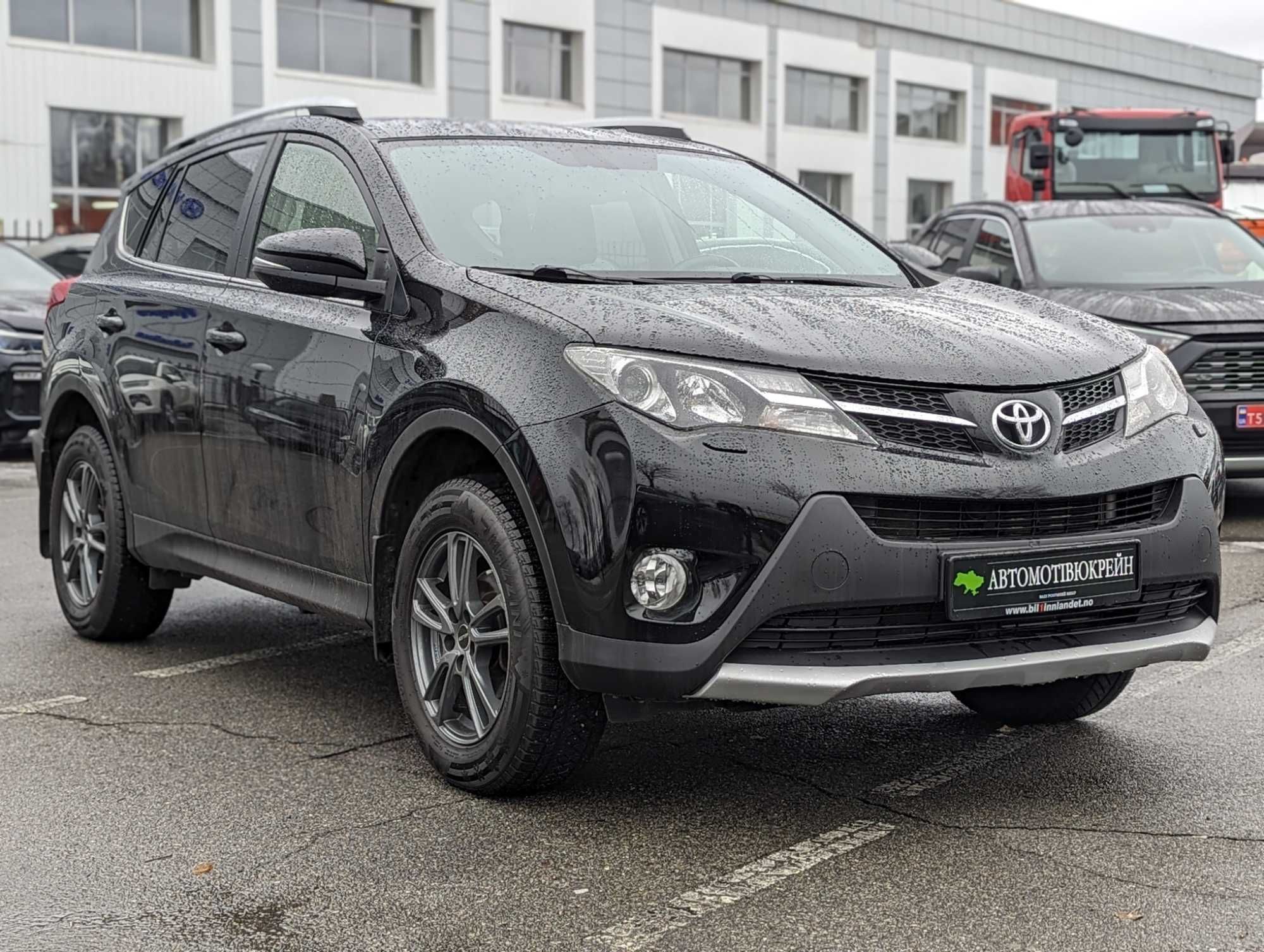 Toyota RAV4 2015 у кредит, розстрочку, на виплату.