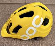 Kask rowerowy POC z MIPS i regulowanym daszkiem, rozmiar M