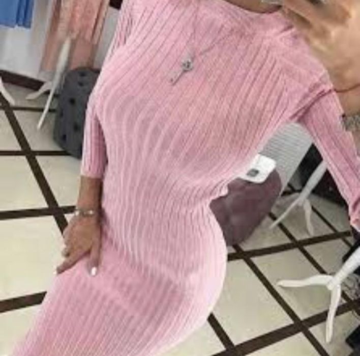 Трикотажна сукня в рубчик з люрексом