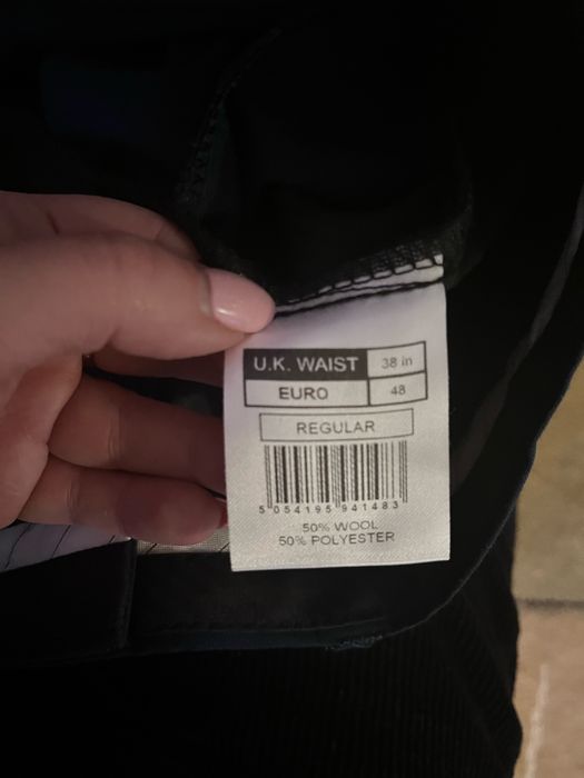 Angielski Bardzo elegancki garnitur wieczorowy męski